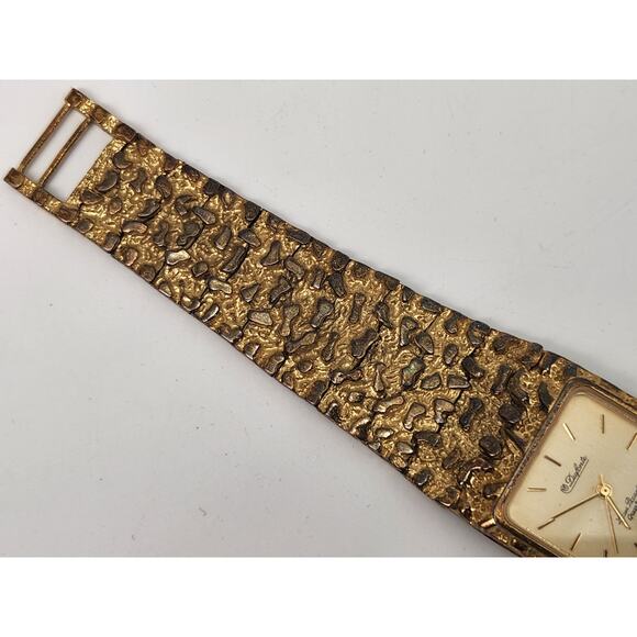 Dufonte Lucien Piccard Watch Womens Nugget Watch Gold Tone 26mm Case Classic